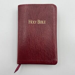 1996 Holy Bible‎ Broadman Holman Compact Large Print KJV Burgundy/Maroon